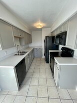 7395 E Eastman Ave, Unit L101 in Denver, CO - Building Photo