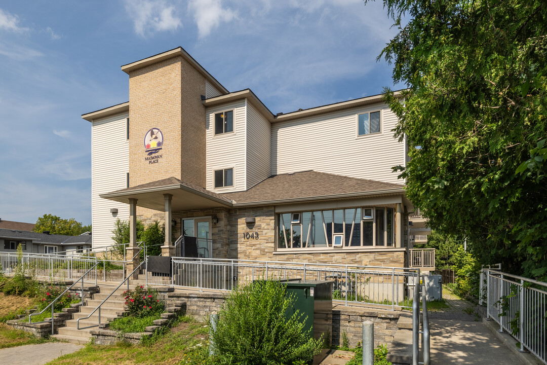 Madawan Apartment in Ottawa, ON - Building Photo