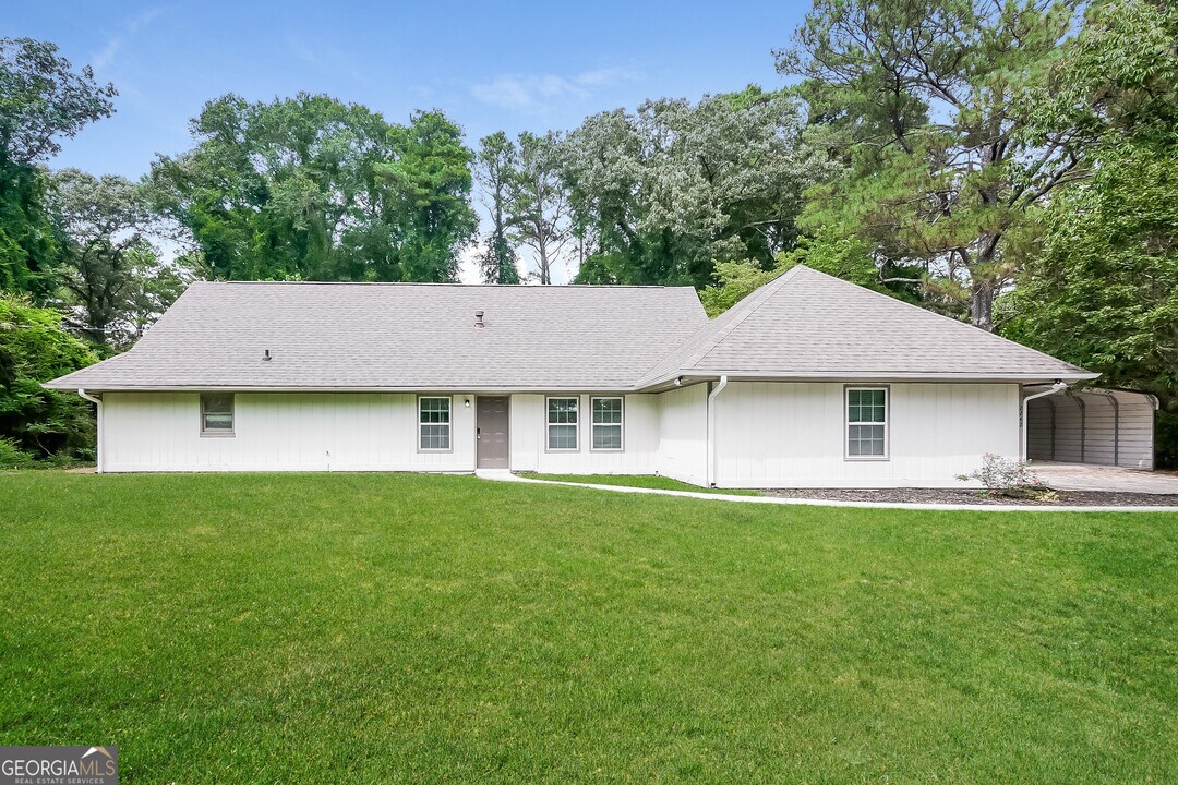 2242 Marion Ln in Morrow, GA - Building Photo