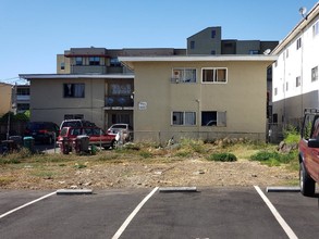 1821-1825 28th Ave in Oakland, CA - Building Photo - Primary Photo