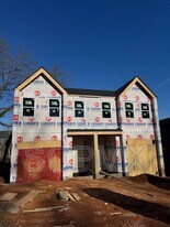 2710 Coronet Way in Charlotte, NC - Building Photo