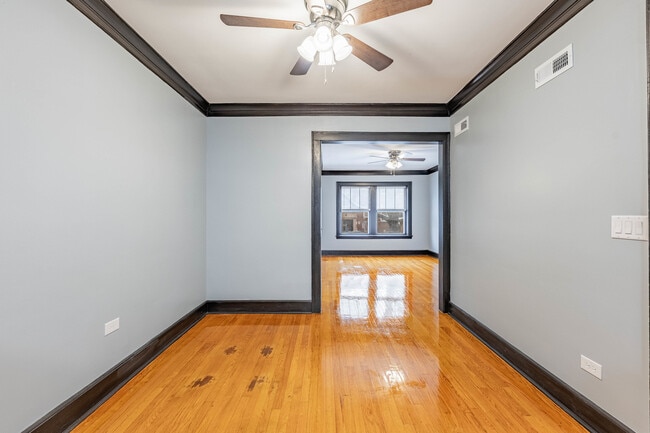 3021 W 58th St in Chicago, IL - Building Photo - Building Photo