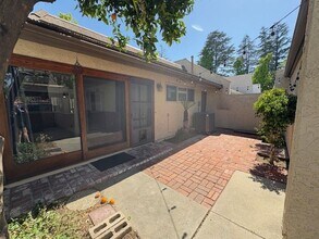 2826 Shoreview Cir in Westlake Village, CA - Building Photo - Building Photo
