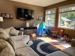 12772 Cliffshore Dr in Lake Country, BC - Building Photo - Building Photo