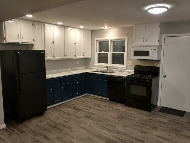 property at 402 Illinois Ave