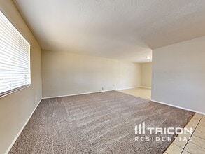 5024 W Krall St in Glendale, AZ - Building Photo - Building Photo