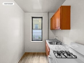 45 Bay 28th St in Brooklyn, NY - Building Photo - Building Photo