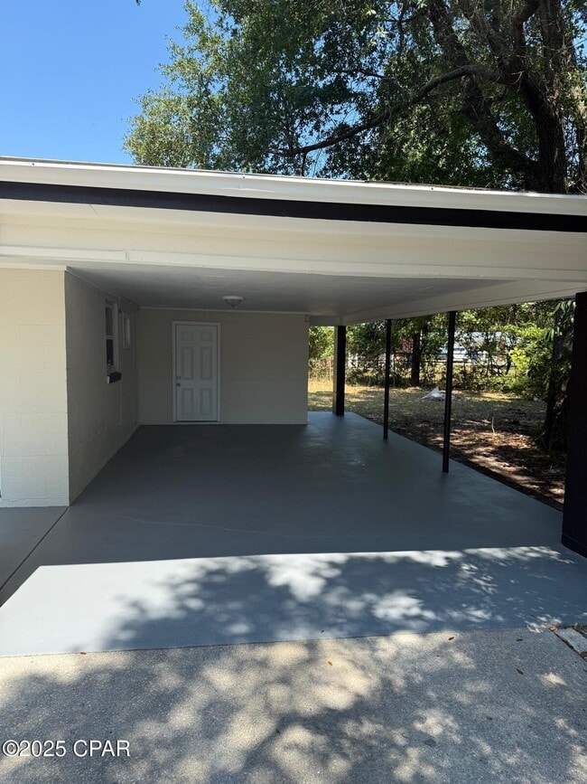 1305 Flower Dr in Panama City, FL - Building Photo - Building Photo