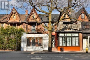 559 Parliament St in Toronto, ON - Building Photo