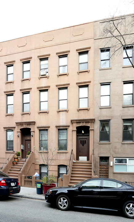 514 Henry St in Brooklyn, NY - Building Photo