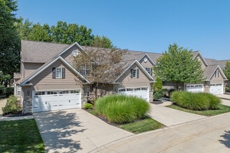 Montego Place in Avon Lake, OH - Building Photo - Building Photo