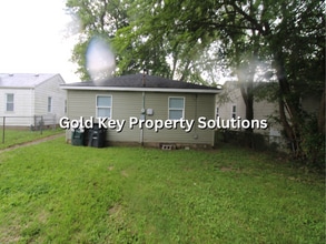 2108 W Memorial Dr in Muncie, IN - Building Photo - Building Photo