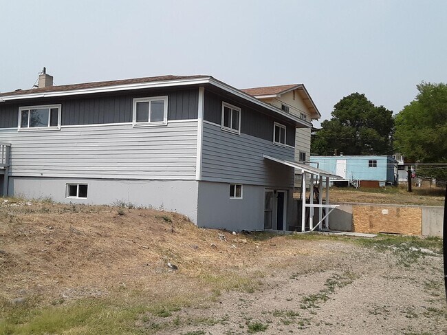 403 Neyman St in Salmon, ID - Building Photo - Building Photo