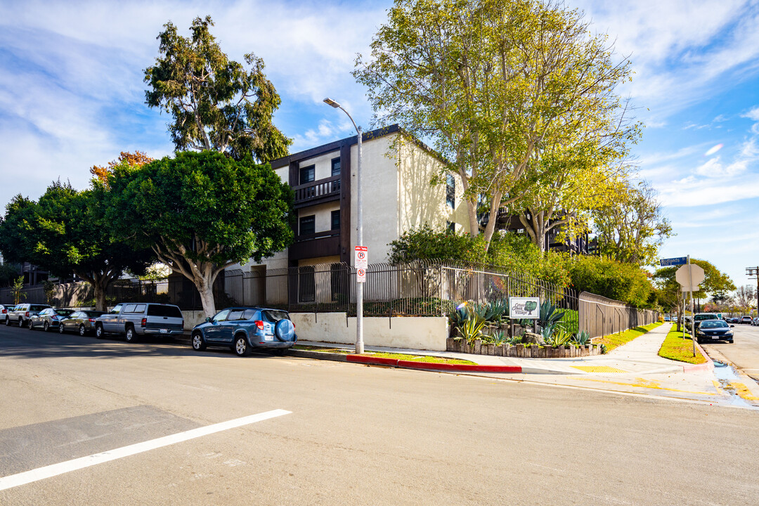 Cross Creek Village in Playa Del Rey, CA - Building Photo