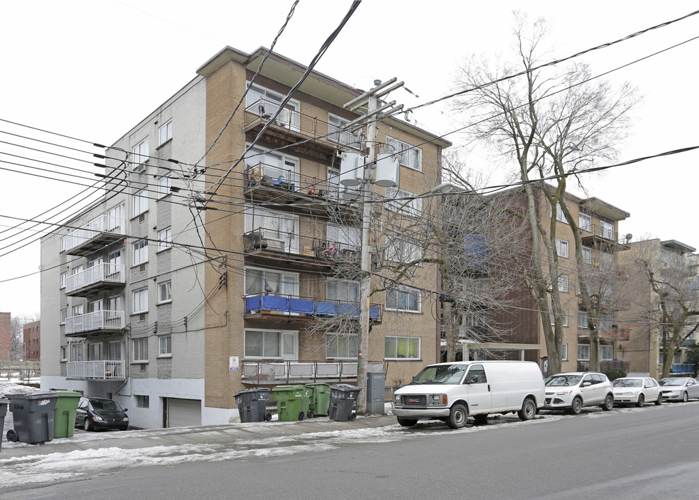 4850-4860 Bourret in Montréal, QC - Building Photo