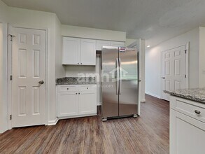5918 Highland Grove Dr in Summerfield, NC - Building Photo - Building Photo