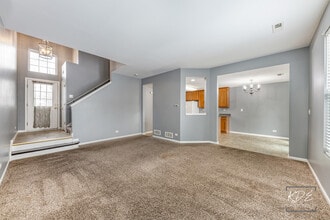 603 Conservatory Ln in Aurora, IL - Building Photo - Building Photo