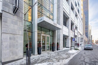 Altitude Condos in Montréal, QC - Building Photo - Building Photo