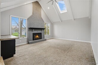 8221 Clarence Ln N in East Amherst, NY - Building Photo - Building Photo
