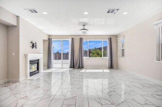 31 Cortina Dr in Pittsburg, CA - Building Photo - Building Photo