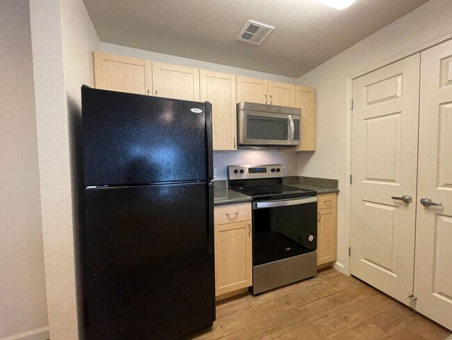 1550 Technology Dr in San Jose, CA - Building Photo - Building Photo