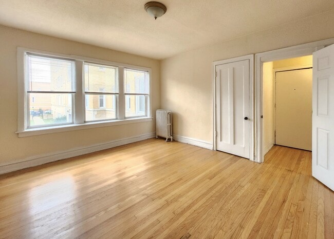 1918 N Drake Ave in Chicago, IL - Building Photo - Building Photo