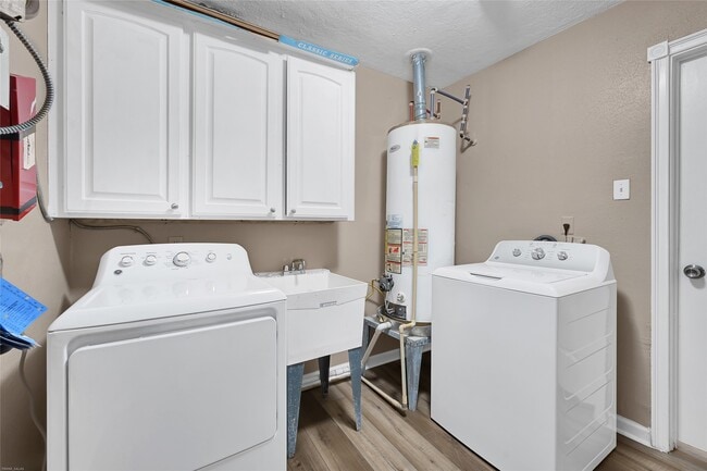 property at 7223 Lakewood Dr