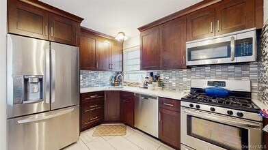 156-40 76th St in Queens, NY - Building Photo - Building Photo