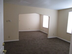 2670 Shaffer Ave-Unit -4 in Cincinnati, OH - Building Photo - Building Photo