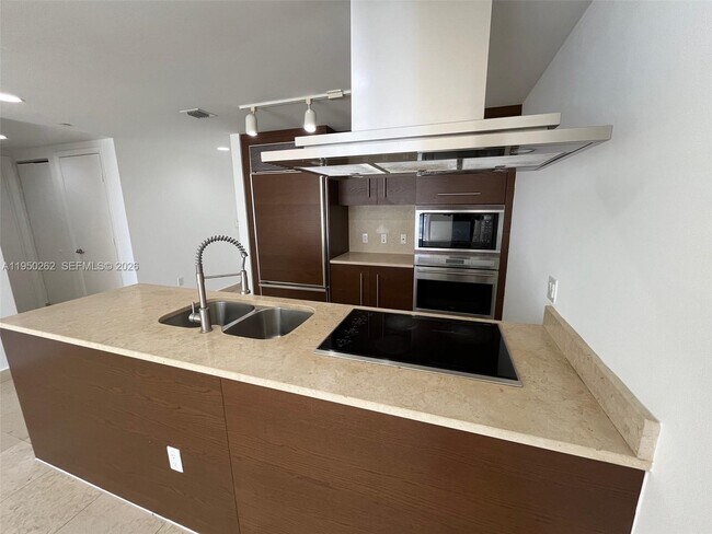 property at 495 Brickell Ave