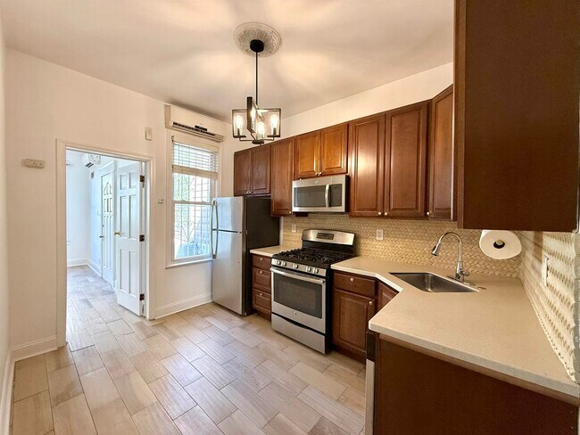 property at 718 10th St