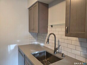 45 Towne House Rd in Hamden, CT - Building Photo - Building Photo