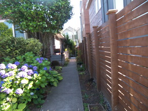 1409 NW 65th St in Seattle, WA - Building Photo - Building Photo