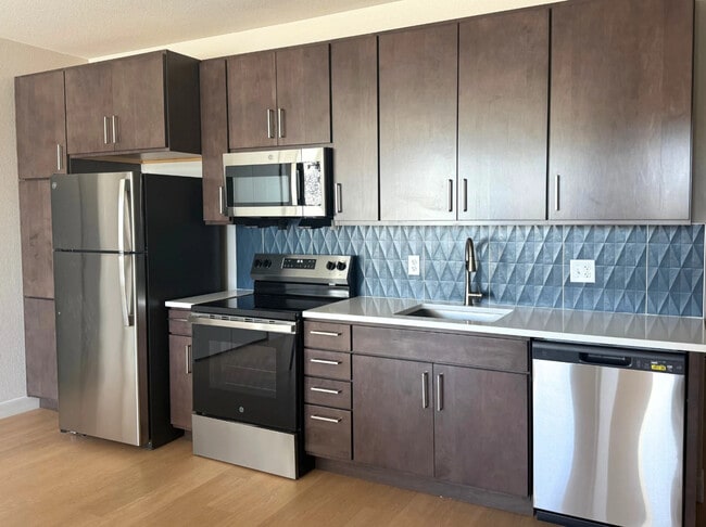 Warren Village at Alameda