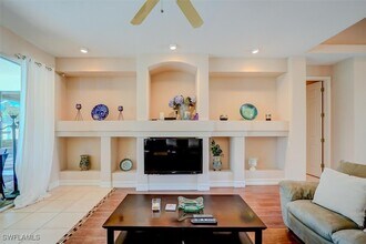 5613 Harbour Cir in Cape Coral, FL - Building Photo - Building Photo