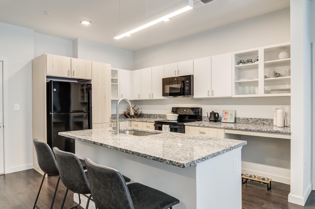 Avondale Hills in Decatur, GA - Building Photo