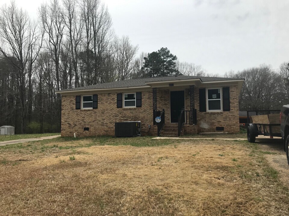 2017 Garland Trail Ln, Unit 2019 in Lancaster, SC - Building Photo