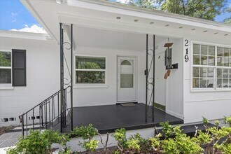219 W 7th Ave in Tallahassee, FL - Building Photo - Building Photo