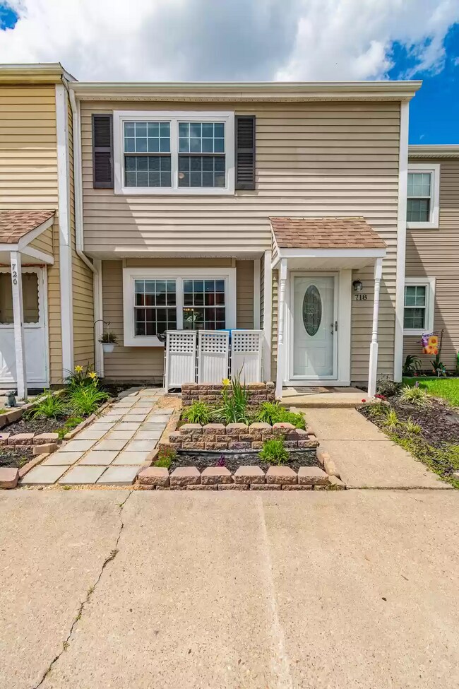 718 Spence Cir Rentals in Virginia Beach, VA