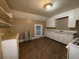508 W Marion St in Elkhart, IN - Building Photo