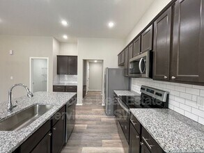 656 S Southgate Dr in Nixa, MO - Building Photo - Building Photo