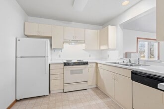 Hawthorne Senior Apartments in Waterloo, WI - Building Photo - Building Photo