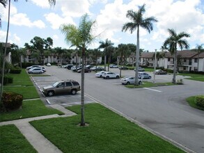 22017 Palms Way in Boca Raton, FL - Building Photo - Building Photo
