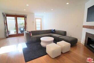 2016 Euclid St in Santa Monica, CA - Building Photo - Building Photo