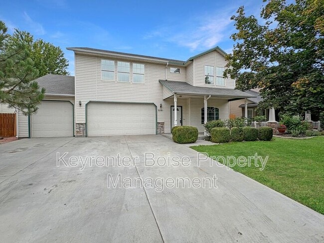 property at 3291 N Chatterton Way