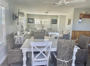 15 10th Ave in Scituate, MA - Foto de edificio - Building Photo