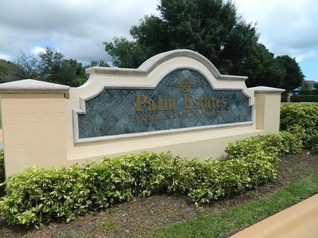 2260 57th Cir in Vero Beach, FL - Building Photo - Building Photo