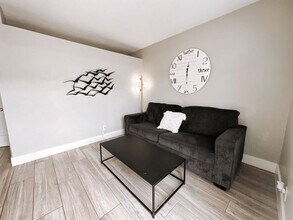 50 Davie Blvd, Unit SI FL1-ID1503926P in Fort Lauderdale, FL - Building Photo - Building Photo