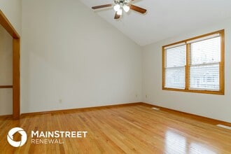 8620 N Crawford Ave in Kansas City, MO - Foto de edificio - Building Photo