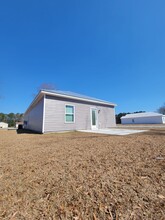 2874 Monaca Dr in Longs, SC - Foto de edificio - Building Photo